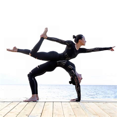 Gymnastics workout, easy gymnastics moves, gymnastics stunts yoga poses 2 ppl : 2 Two Person Yoga Poses | Yoga Poses