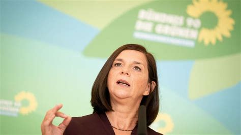 Lanz ist mitglied der deutschsprachigen mehrheit in der italienischen provinz südtirol. Grüne Göring-Eckardt bei Markus Lanz (ZDF): Moria-Kinder ...