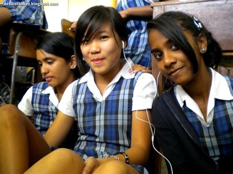 Hot Desi College And School Girls Desi Schoolgirls From Srilanka