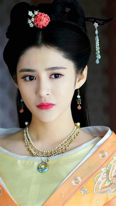 1116 b.c.) was the first ruler of the third chinese dynasty, the chou. Hanfu from The Princess Weiyoung 《锦绣未央》 - Tang Yan, Luo ...