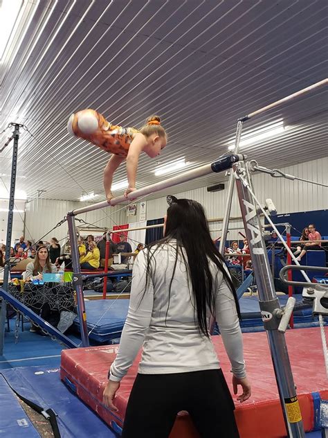 8 Yr Old Born Without Legs Inspires World With Incredible Gymnastics