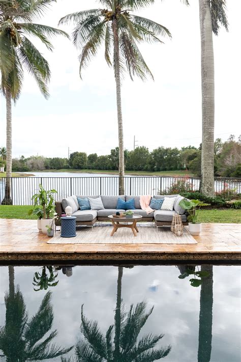 How to Use Furniture, Plant Life, and Personal Style to Create an