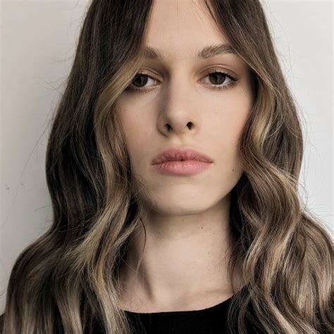 Loreal Professionnel Siobhan Jones Tips For Lifting Darker Hair With