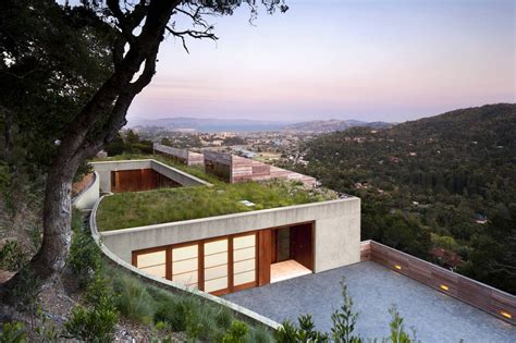 Modern House On A Hill Design Concepts For Sustainable Living