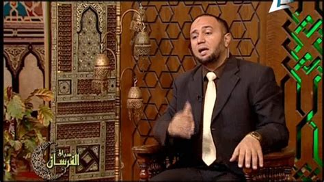 السلام عليكم انا عندي وسواس في الصلاه والوضوء وقرات البرنامج العلاجي ويومين ورجع لي تاني الوسواس انا اعرف نفسي ان الوسواس بيجي لاني اشعر بالوحده ومافيش اي حد بيتكلم معايا ويساعدني وانا. بالفيديو.. داعية يوضح علاج الوسواس القهري في الصلاة ...