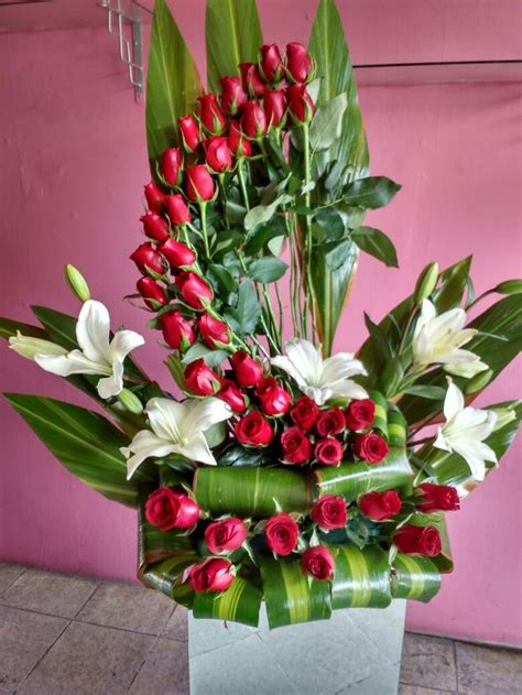 Rosas Y Lilis Floreria Danae Tuxpan Mich Arreglos Florales Creativos