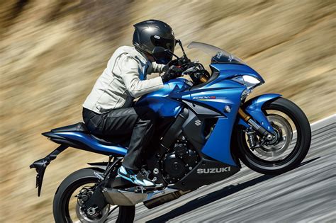 Suzuki Gsx S1000f Abs 2016 Present Specs Performance And Photos