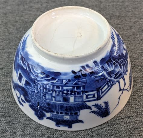 Details On Chinese Blue And White Antique Bowl Antiques Board