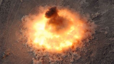 لأول مرة الجيش الأمريكي يقصف داعش في أفغانستان بأقوى قنبلة غير