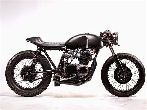 The '73 cb350 tank does not fit the frame of the '83 cb650sc which required the fabrication of… Honda CB550 Cafe Racer | Moto Hangar - Grease n Gas