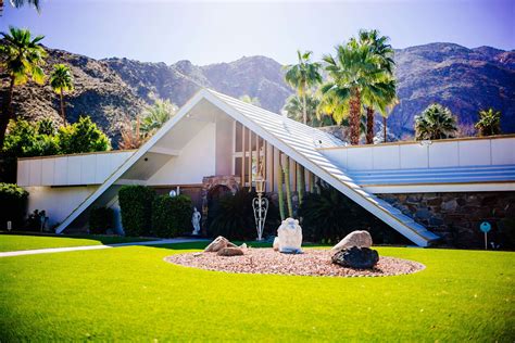 Tour The Beautiful Mid Century Homes In Palm Springs The Taste Sf