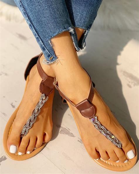 Studded T Strap Casual Flat Sandals