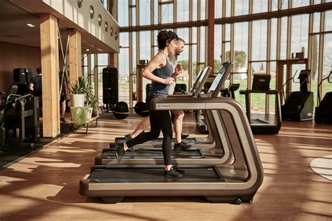 Why Treadmill Workouts Are A Smashing Hiit With The Skillrun Experience