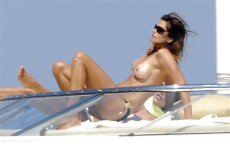 Naked Cindy Crawford Added By Gwen Ariano