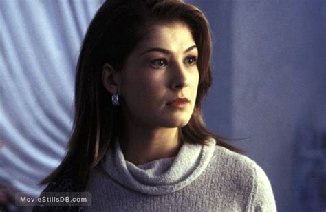 Die Another Day Publicity Still Of Rosamund Pike