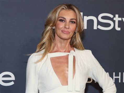 Faith Hill Opens Up About Losing Her Father To Lewy Body Dementia Self