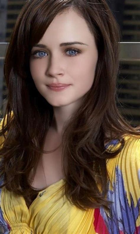 Long Layered Hairstyle Long Layered Hair Beauty Alexis Bledel