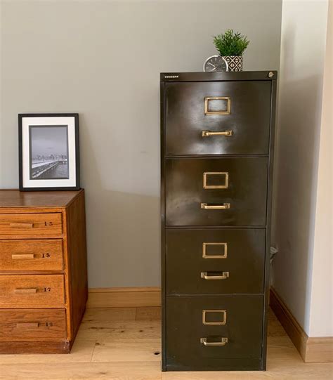 Exceptional Mid Century 4 Drawer Steel Filing Cabinet By Vickers