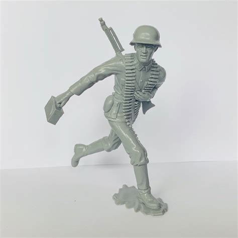 Plastic Army Men Louis Marx 6 Vintage Toy Soldier Vtg Etsy