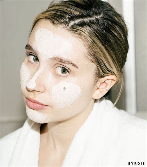 How To Take Care Of Not Get Rid Of Your Summer Freckles Summer Skincare Summer Beauty Freckles