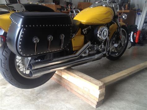 Most professional motorcycle mechanics wouldn't do without a motorcycle lift but they're also a very handy bit of kit for the home mechanic. Wood Motorcycle Lift : Motorcycle Lift Diy Kawasaki Ninja Forum Lift Table Motorcycle Workshop ...