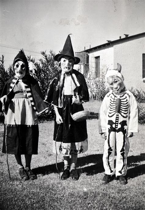 122 Vintage Halloween Costumes That Will Scare You To Death Bored Panda
