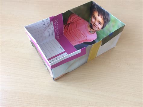 Papierschachteln sind einfache, umweltfreundliche bastelarbeiten, die gute geschenke und aufbewahrungsbehälter . Papierschachteln ohne Kleben falten - Robinson im Netz
