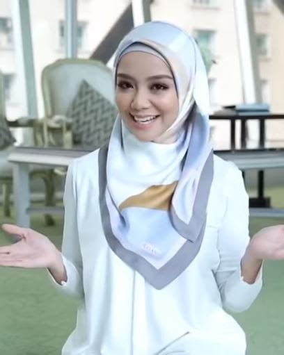 See more ideas about hijab tutorial, hijab style tutorial, hijab fashion. 7 Cara Pakai Tudung Bawal Simple Tapi Cantik Yang Terkini ...