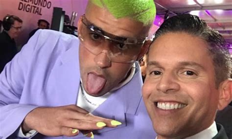 So search and find it. Así llegó Bad Bunny a los Latin Billboard Music Awards 2019