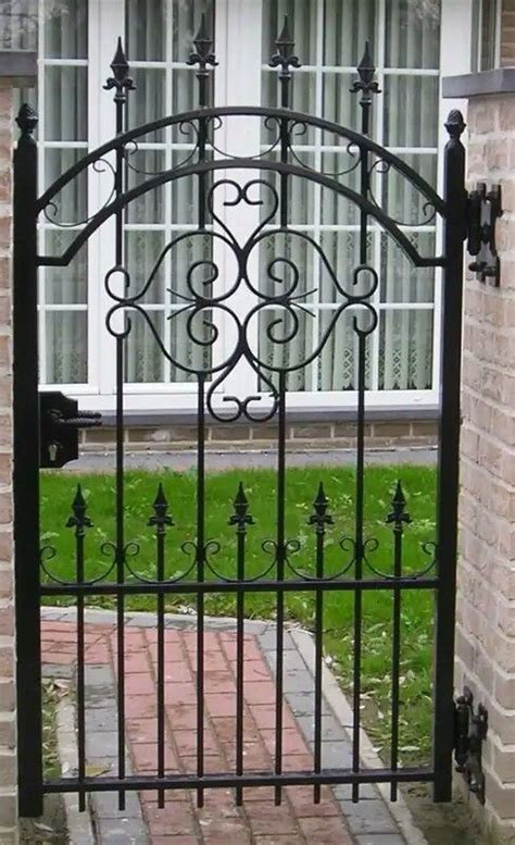 Ver más ideas sobre puertas para patios, puertas, decoración de unas. Idea de Chanelle Davies en House and home | Puertas para patios, Ventanas de hierro, Puertas de ...