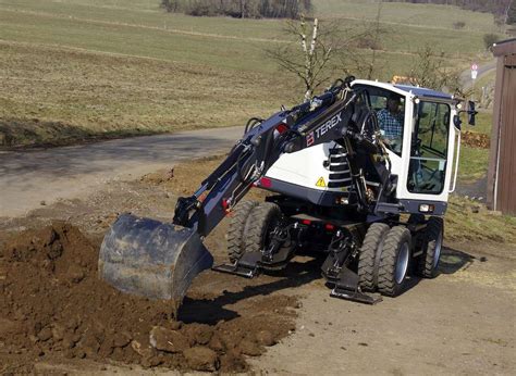 Terex Adds Tw85 And Tw110 Wheeled Excavators To North American Market