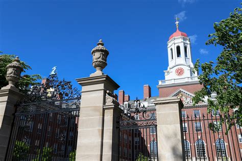Upperclassmen Call Harvard's Decision to Not Return Them to Campus a ...
