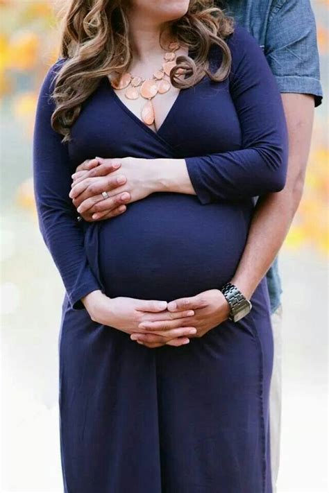 Precious Maternity Photography Couples Maternity Photoshoot Poses