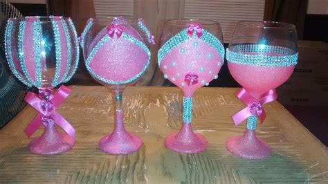 Diy Glitter Wine Glasses With Rhinestone Accent Diy Wine Glasses Glitter Wine Glasses Diy