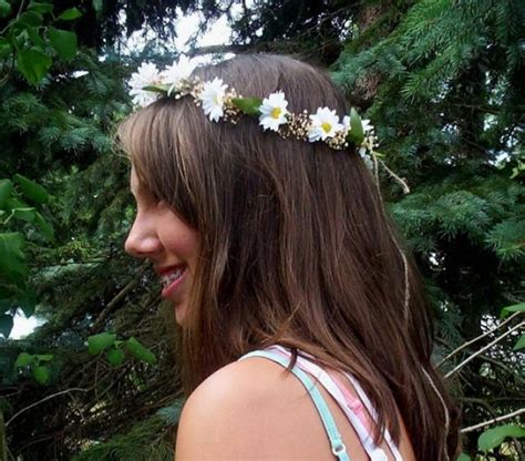 Hippie Bride Floral Hair Wreath Daisy Dried Flower Crown Woodland