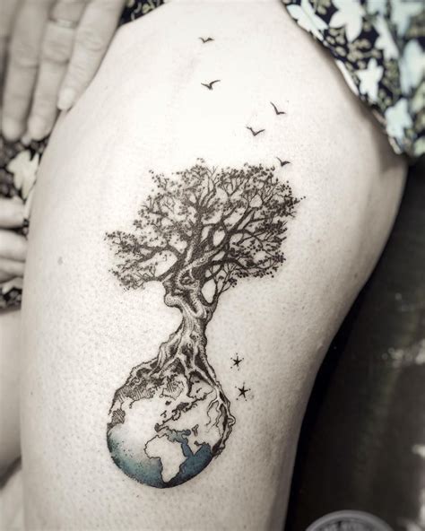 #tattoo #mama gaia #gaia worship #polytheism #acorn. Pin on Tattoo EPURE ATELIER / MARIE ROURA