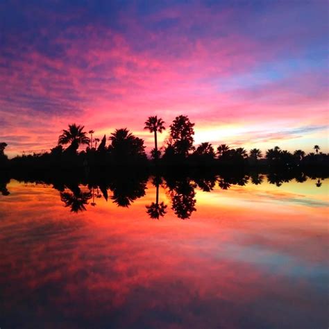 14 Sunsets That Are Beautiful But Also Look Like Something Completely