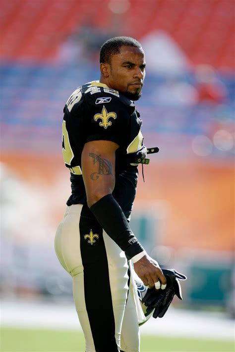 Ex NFL Player Darren Sharper Charged With Drugging Raping 2 Women