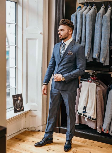 Double Breasted Suits For Men The Ultimate Guide Suits Expert