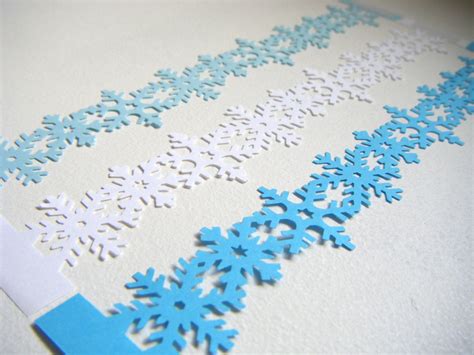 Diy Childrens Paper Chain Kit Frozen Snowflakes Style