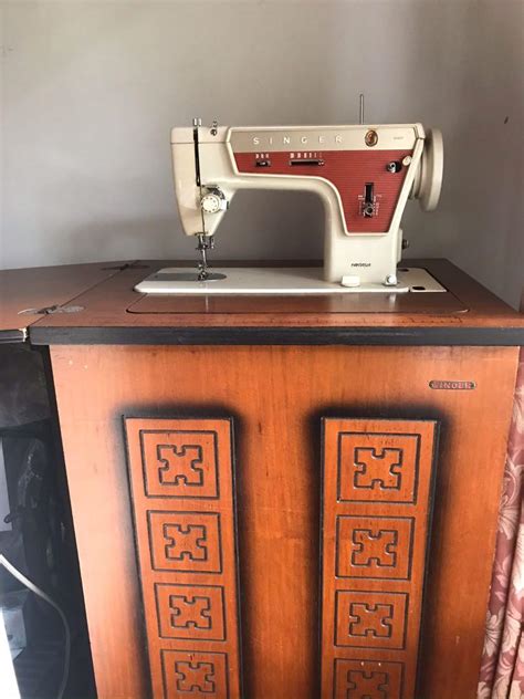 Singer Sewing Machine Model Fantasia Furniture And Home Living Cleaning