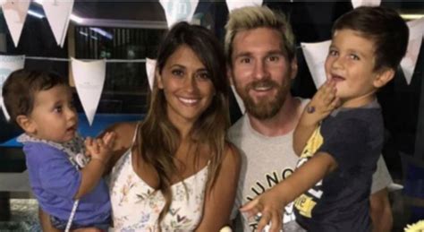 Messi Messi E Antonella Estão Juntos Há Quanto Tempo Quantos Filhos Tem Messi Quem é A Mãe De