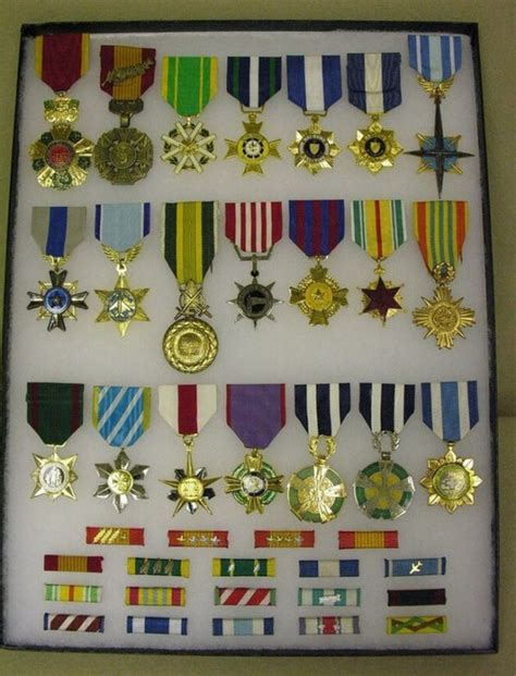 35 Arvn Vietnam Medals Lot 35