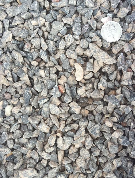 10 5mm Limestone Chippings As Seen Dusty With Scale Provided