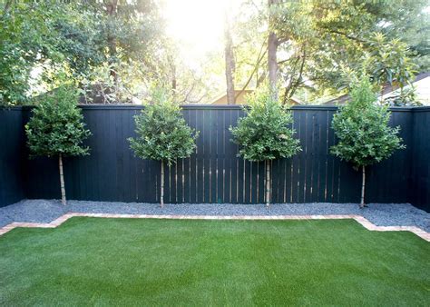 Green acres fencing & garden landscaping #landscapinguk. Stunning Privacy Fence Line Landscaping Ideas 20 ...