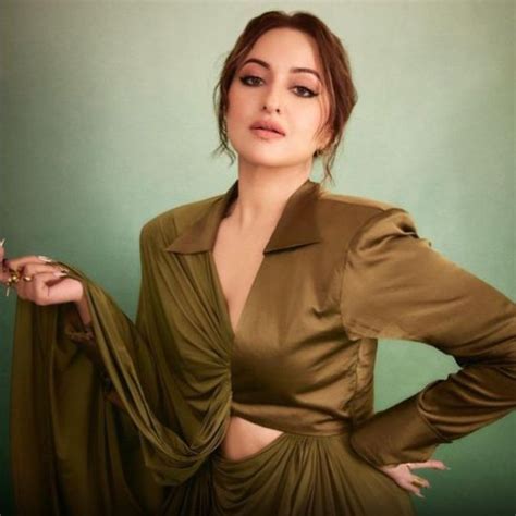 Birthday Special Sonakshi Sinha Times When Sonakshi Sinha Proved She Is So Much More Than A