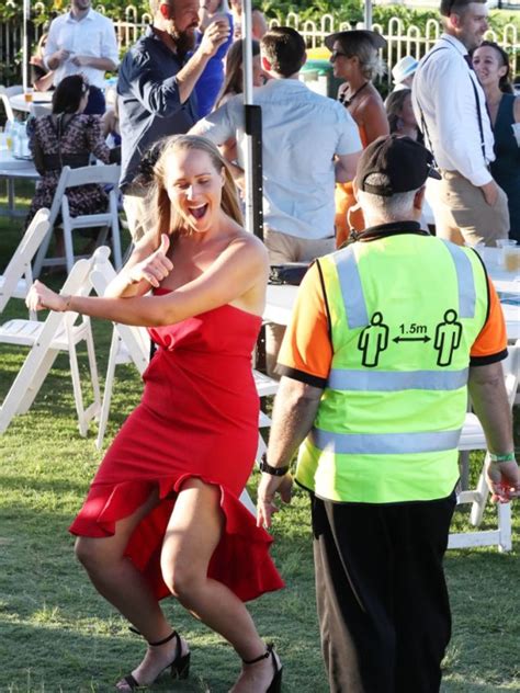 Melbourne Cup 2020 Photos Of Drunk People Racegoers Fashion Dresses Drinking Alcohol