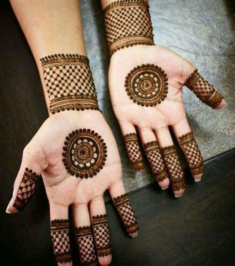 15 New Mehndi design Ideas For Beginners | Bling Sparkle Adding tiny dots in between will further increase the visual aesthetics.