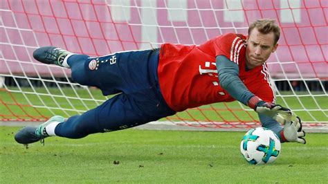 Buffon lloris schmeichel 10 great champions league saves. Bundesliga | Bayern Munich and Germany goalkeeper Manuel ...