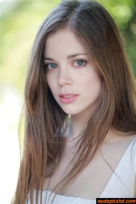 Charlotte Hope Pretty Actress Nude Leaked Porn Photo